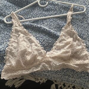La Vi en Rose lace bralette 🫶🏻